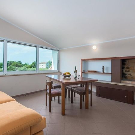Vrvari Villa Anita With Common Pool חדר תמונה
