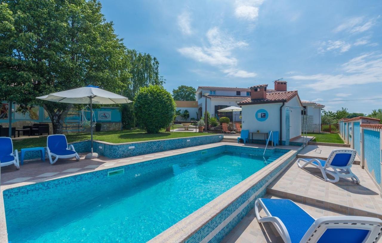 Vrvari Villa Anita With Common Pool מראה חיצוני תמונה