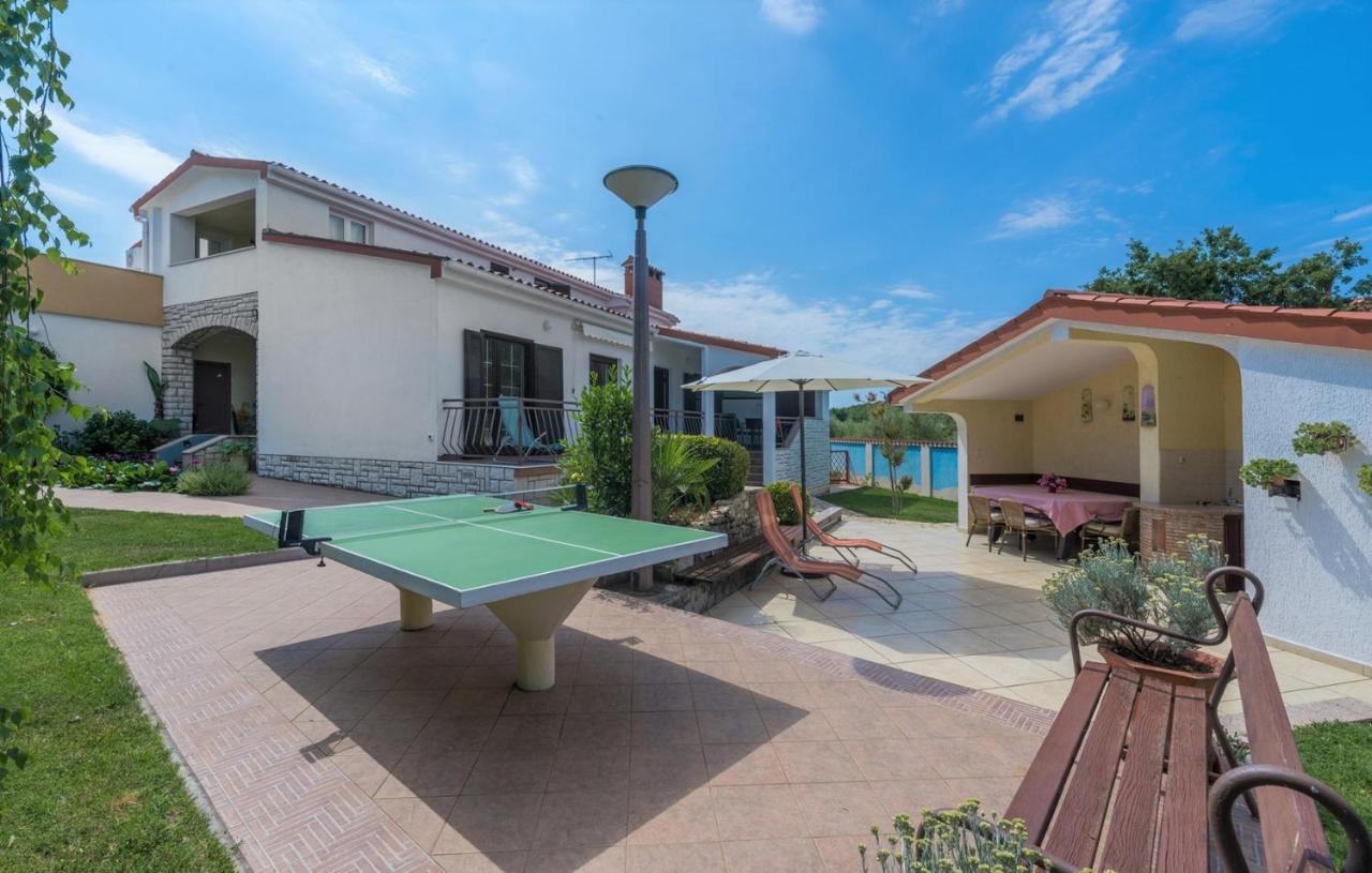 Vrvari Villa Anita With Common Pool מראה חיצוני תמונה