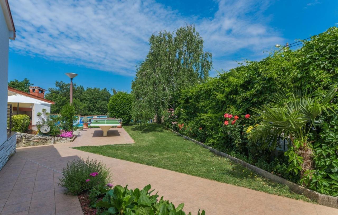 Vrvari Villa Anita With Common Pool מראה חיצוני תמונה