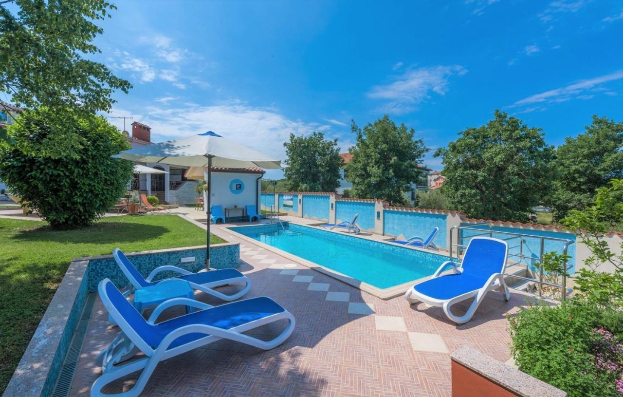 Vrvari Villa Anita With Common Pool מראה חיצוני תמונה