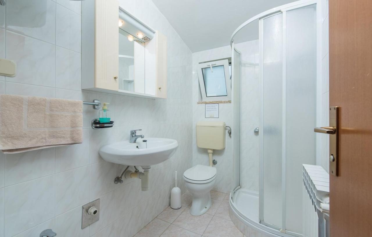 Vrvari Villa Anita With Common Pool מראה חיצוני תמונה